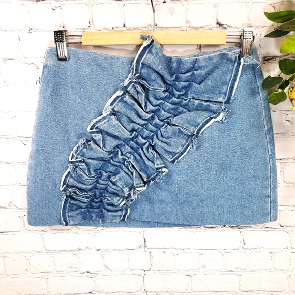ZARA Ruffled Bow Denim Mini Skirt Size 5 - Picture 1 of 9